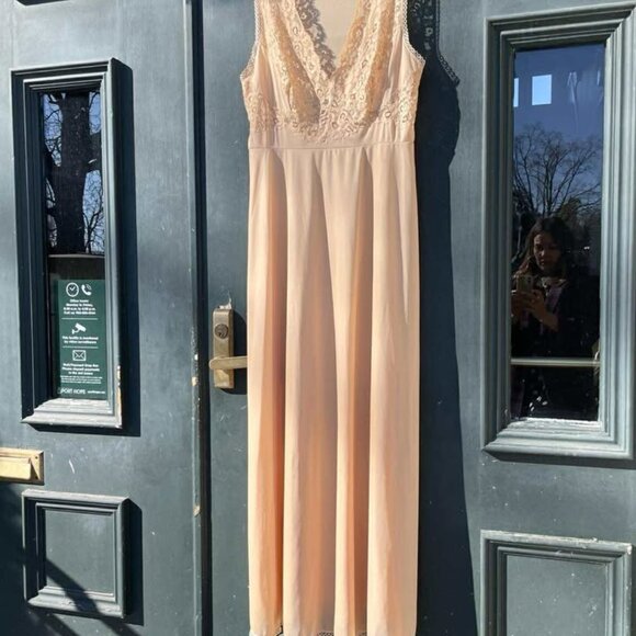 champagne nylon slip dress lace darted bodice full skirt Made in Italy Large - Picture 9 of 10